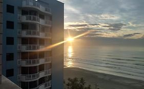 Apartamento Pé na Areia - Tupi